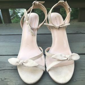 Who What Wear Heels Tan Bow Thin Straps Simple